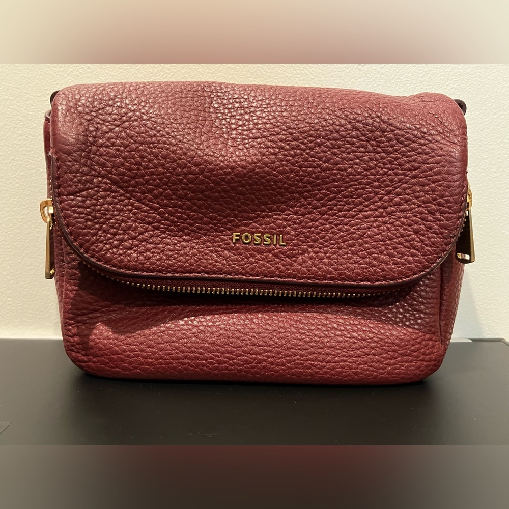 Fossil Small Preston Leather Flap Crossbody (Plum)